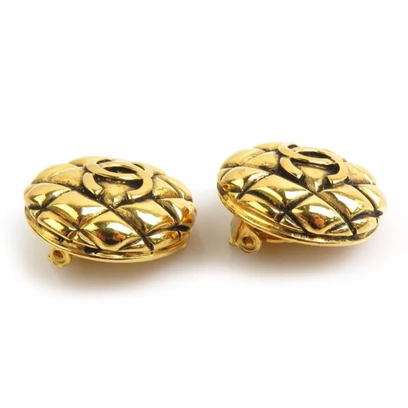 Auth CHANEL CC Logo Clip on Earrings Gold Metal - Picture 9 of 15